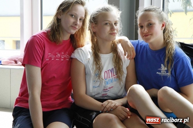 Zdjęcie w galerii na portalu naszraciborz.pl: Pływanie. 15 lat partnerstwa na pływalni ZSOMS wiadomości z regionu
