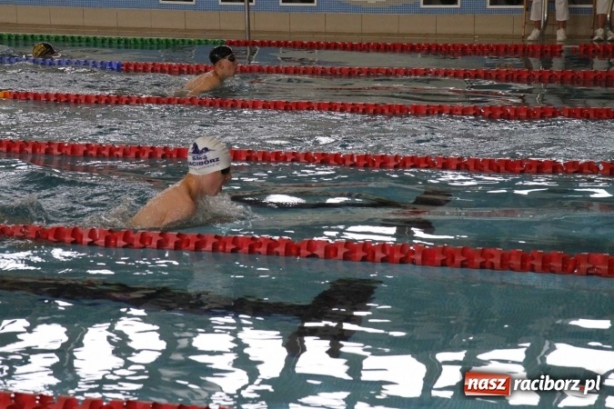 Zdjęcie w galerii na portalu naszraciborz.pl: Pływanie. 15 lat partnerstwa na pływalni ZSOMS wiadomości z regionu