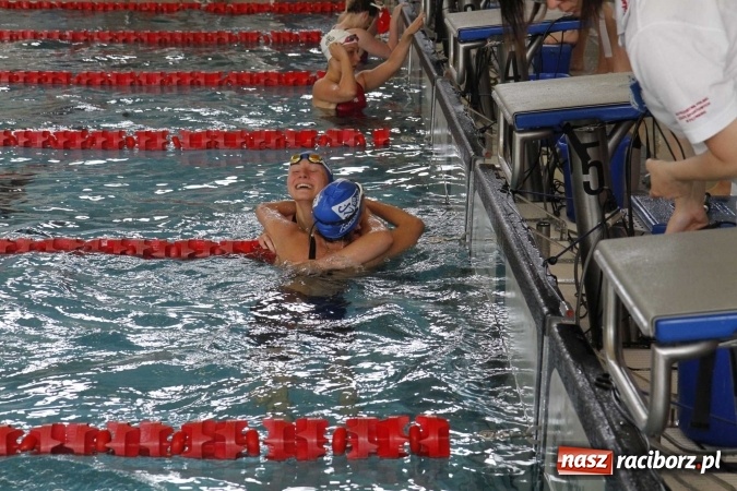 Zdjęcie w galerii na portalu naszraciborz.pl: Pływanie. 15 lat partnerstwa na pływalni ZSOMS wiadomości z regionu