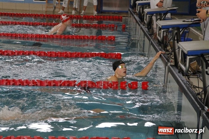 Zdjęcie w galerii na portalu naszraciborz.pl: Pływanie. 15 lat partnerstwa na pływalni ZSOMS wiadomości z regionu