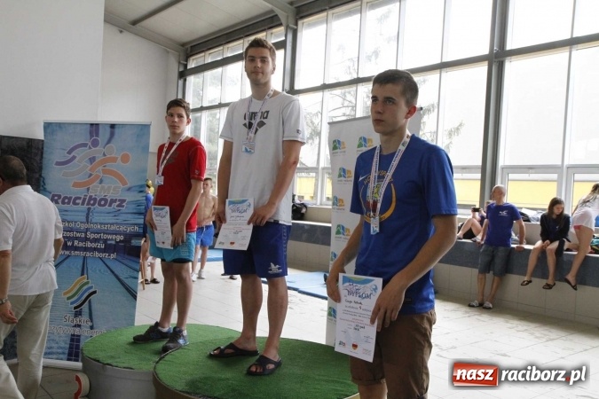 Zdjęcie w galerii na portalu naszraciborz.pl: Pływanie. 15 lat partnerstwa na pływalni ZSOMS wiadomości z regionu