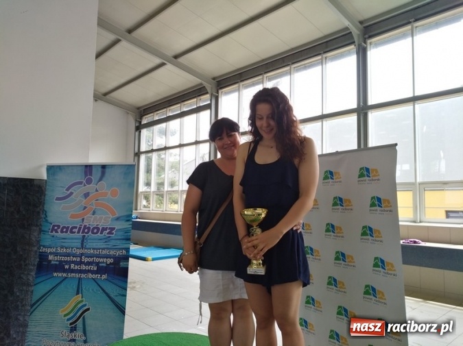 Zdjęcie w galerii na portalu naszraciborz.pl: Pływanie. 15 lat partnerstwa na pływalni ZSOMS wiadomości z regionu