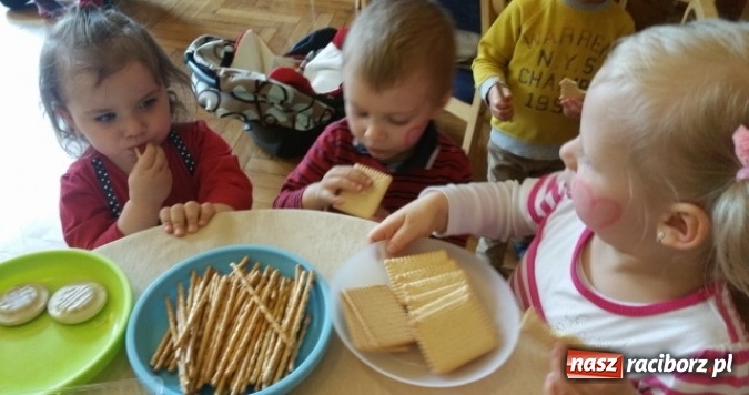 Zdjęcie w galerii na portalu naszraciborz.pl: Fiku-miku ma już wakacje wiadomości z regionu