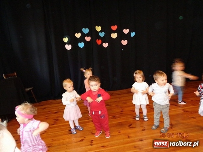 Zdjęcie w galerii na portalu naszraciborz.pl: Fiku-miku ma już wakacje wiadomości z regionu