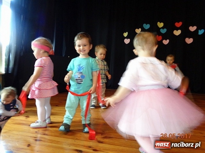 Zdjęcie w galerii na portalu naszraciborz.pl: Fiku-miku ma już wakacje wiadomości z regionu