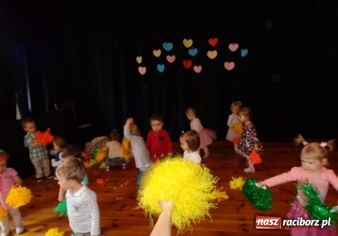 Zdjęcie w galerii na portalu naszraciborz.pl: Fiku-miku ma już wakacje wiadomości z regionu