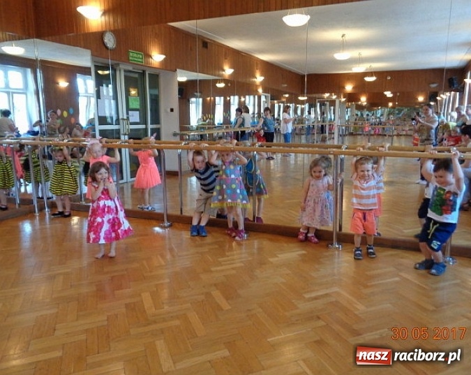 Zdjęcie w galerii na portalu naszraciborz.pl: Fiku-miku ma już wakacje wiadomości z regionu