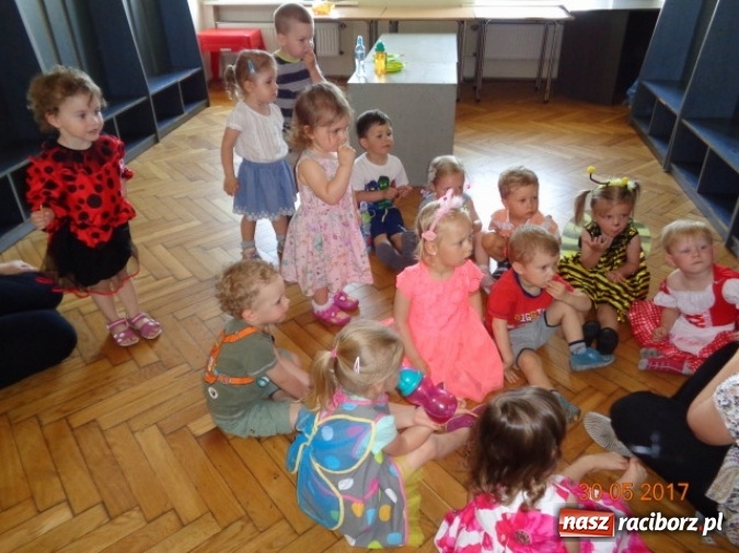 Zdjęcie w galerii na portalu naszraciborz.pl: Fiku-miku ma już wakacje wiadomości z regionu