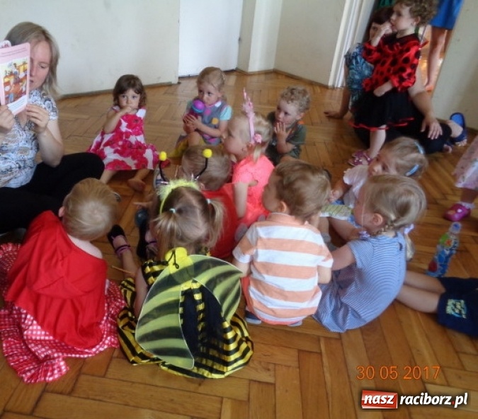 Zdjęcie w galerii na portalu naszraciborz.pl: Fiku-miku ma już wakacje wiadomości z regionu