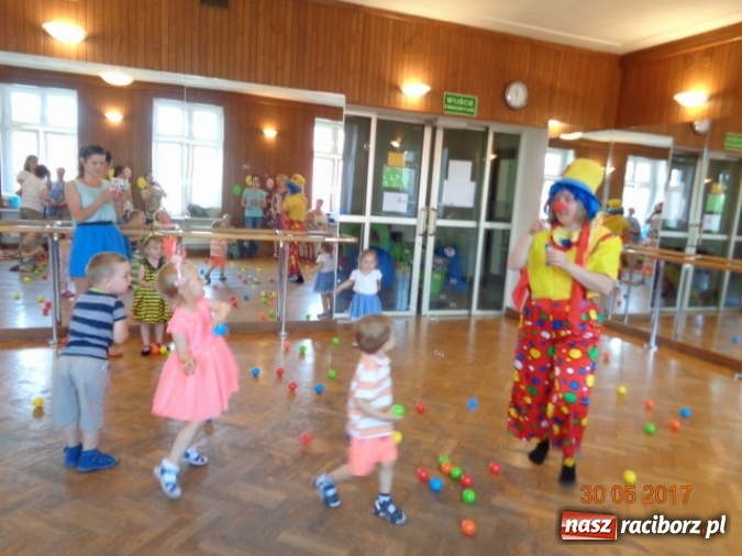 Zdjęcie w galerii na portalu naszraciborz.pl: Fiku-miku ma już wakacje wiadomości z regionu