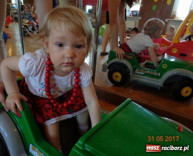 Zdjęcie w galerii na portalu naszraciborz.pl: Fiku-miku ma już wakacje wiadomości z regionu