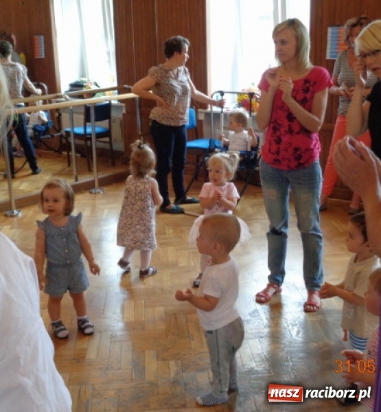 Zdjęcie w galerii na portalu naszraciborz.pl: Fiku-miku ma już wakacje wiadomości z regionu