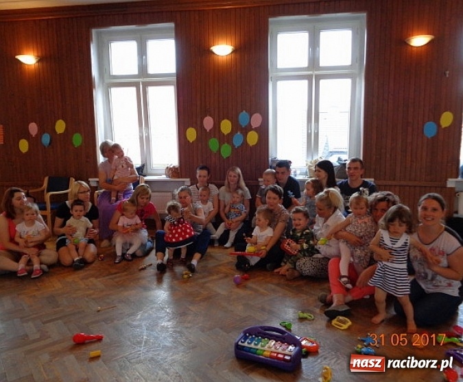 Zdjęcie w galerii na portalu naszraciborz.pl: Fiku-miku ma już wakacje wiadomości z regionu