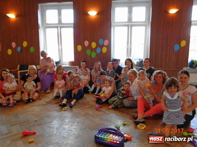 Zdjęcie w galerii na portalu naszraciborz.pl: Fiku-miku ma już wakacje wiadomości z regionu