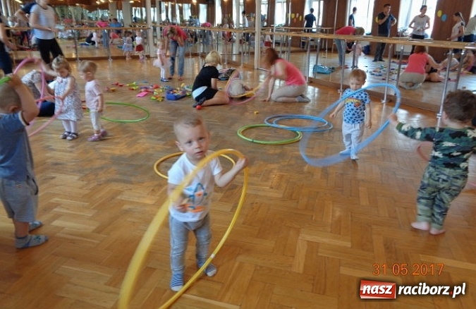 Zdjęcie w galerii na portalu naszraciborz.pl: Fiku-miku ma już wakacje wiadomości z regionu