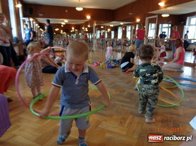 Zdjęcie w galerii na portalu naszraciborz.pl: Fiku-miku ma już wakacje wiadomości z regionu