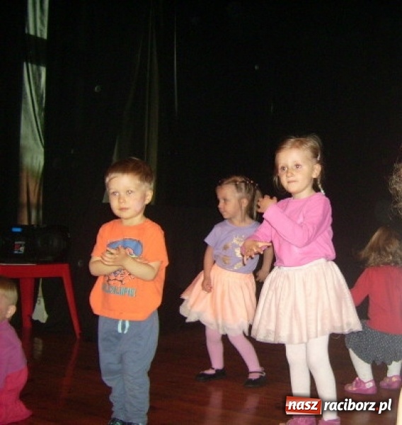 Zdjęcie w galerii na portalu naszraciborz.pl: Fiku-miku ma już wakacje wiadomości z regionu