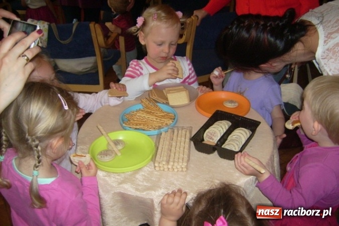 Zdjęcie w galerii na portalu naszraciborz.pl: Fiku-miku ma już wakacje wiadomości z regionu