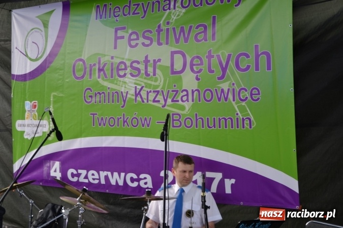 Zdjęcie w galerii na portalu naszraciborz.pl: Orkiestry dęte po raz piąty zagrały w Tworkowie  wiadomości z regionu
