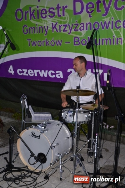 Zdjęcie w galerii na portalu naszraciborz.pl: Orkiestry dęte po raz piąty zagrały w Tworkowie  wiadomości z regionu