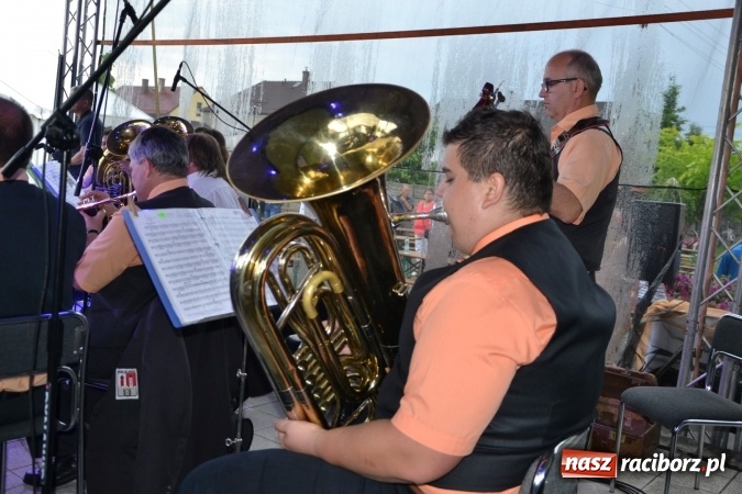 Zdjęcie w galerii na portalu naszraciborz.pl: Orkiestry dęte po raz piąty zagrały w Tworkowie  wiadomości z regionu