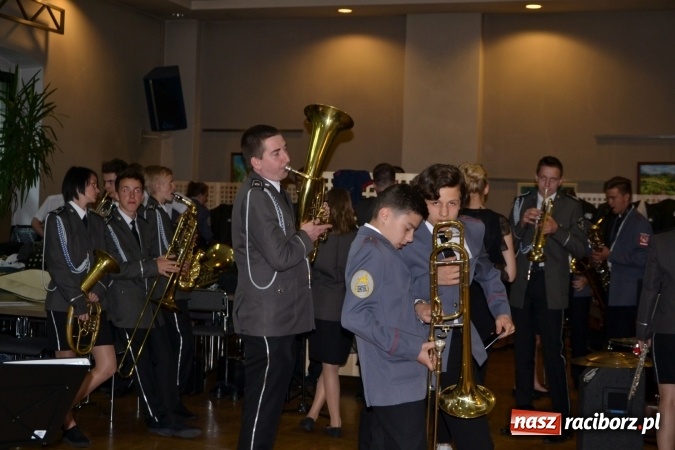 Zdjęcie w galerii na portalu naszraciborz.pl: Orkiestry dęte po raz piąty zagrały w Tworkowie  wiadomości z regionu