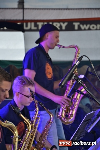 Zdjęcie w galerii na portalu naszraciborz.pl: Orkiestry dęte po raz piąty zagrały w Tworkowie  wiadomości z regionu