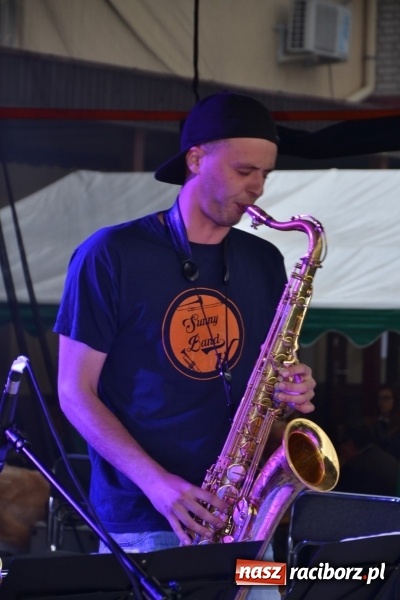 Zdjęcie w galerii na portalu naszraciborz.pl: Orkiestry dęte po raz piąty zagrały w Tworkowie  wiadomości z regionu