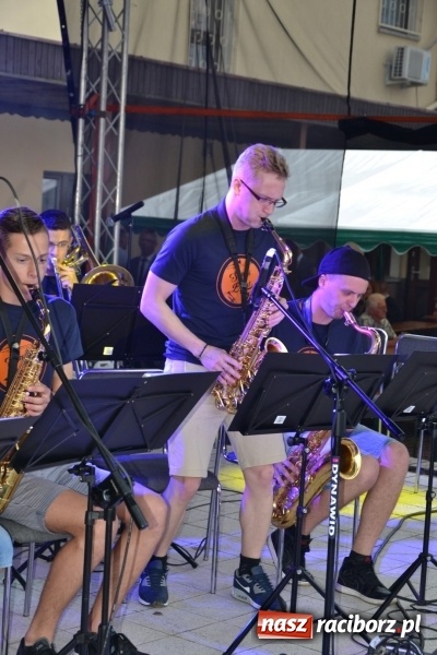 Zdjęcie w galerii na portalu naszraciborz.pl: Orkiestry dęte po raz piąty zagrały w Tworkowie  wiadomości z regionu