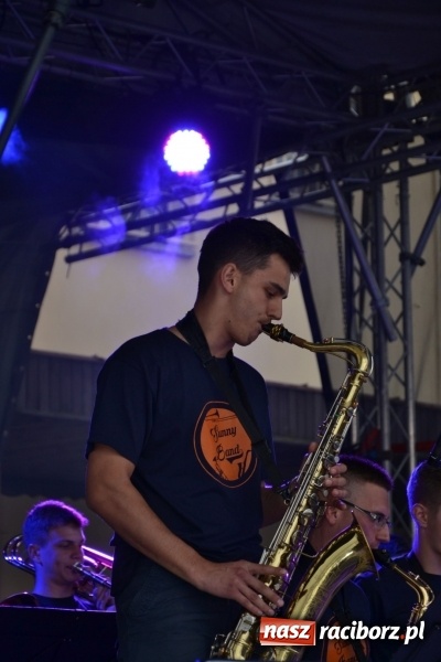 Zdjęcie w galerii na portalu naszraciborz.pl: Orkiestry dęte po raz piąty zagrały w Tworkowie  wiadomości z regionu