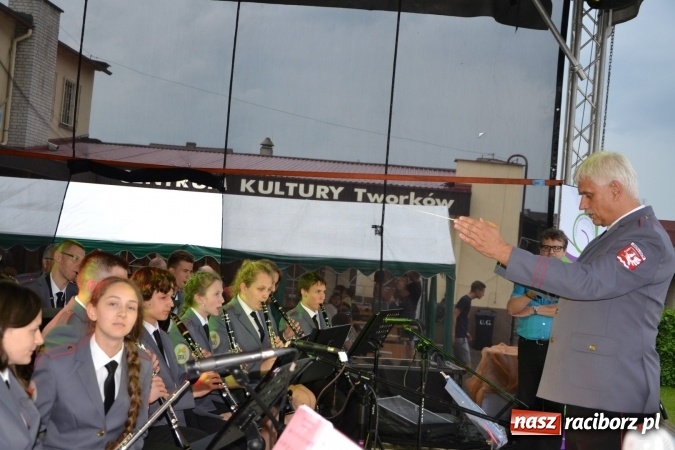 Zdjęcie w galerii na portalu naszraciborz.pl: Orkiestry dęte po raz piąty zagrały w Tworkowie  wiadomości z regionu