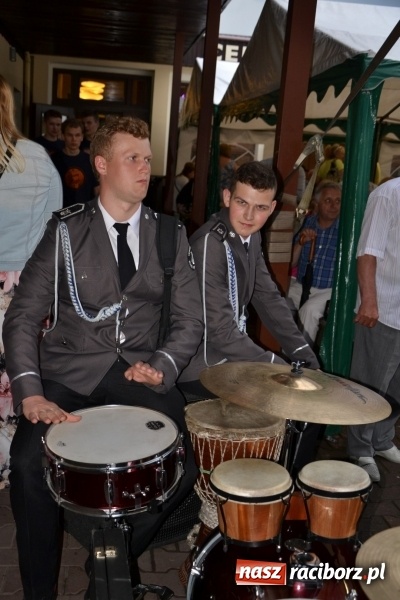 Zdjęcie w galerii na portalu naszraciborz.pl: Orkiestry dęte po raz piąty zagrały w Tworkowie  wiadomości z regionu