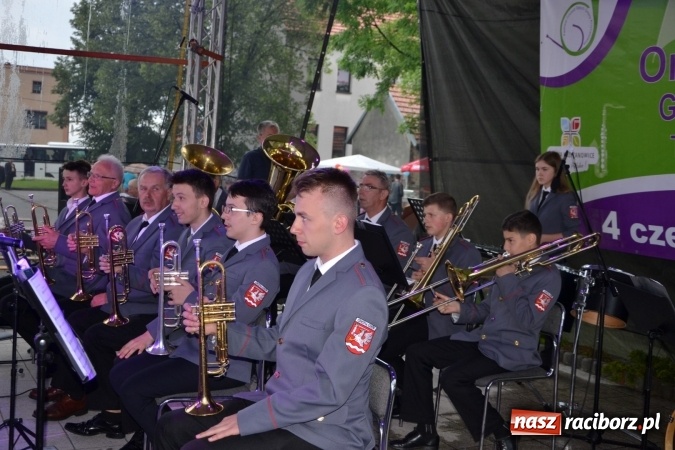 Zdjęcie w galerii na portalu naszraciborz.pl: Orkiestry dęte po raz piąty zagrały w Tworkowie  wiadomości z regionu