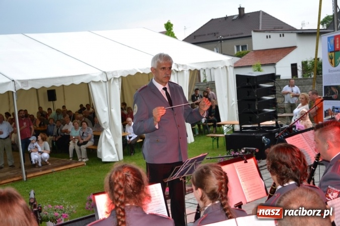 Zdjęcie w galerii na portalu naszraciborz.pl: Orkiestry dęte po raz piąty zagrały w Tworkowie  wiadomości z regionu