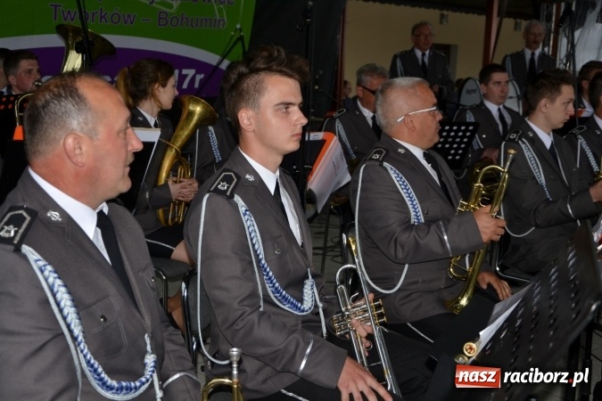 Zdjęcie w galerii na portalu naszraciborz.pl: Orkiestry dęte po raz piąty zagrały w Tworkowie  wiadomości z regionu