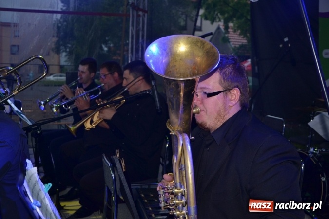 Zdjęcie w galerii na portalu naszraciborz.pl: Orkiestry dęte po raz piąty zagrały w Tworkowie  wiadomości z regionu