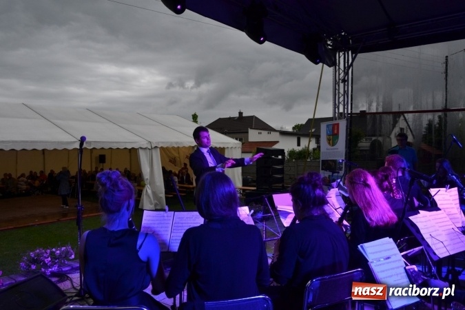 Zdjęcie w galerii na portalu naszraciborz.pl: Orkiestry dęte po raz piąty zagrały w Tworkowie  wiadomości z regionu