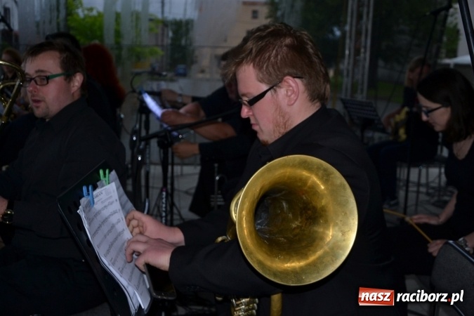 Zdjęcie w galerii na portalu naszraciborz.pl: Orkiestry dęte po raz piąty zagrały w Tworkowie  wiadomości z regionu