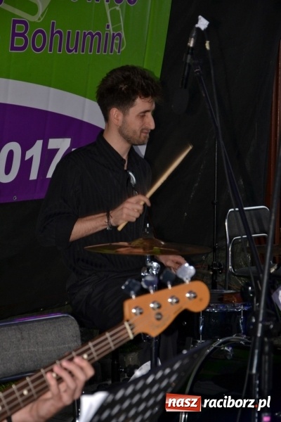 Zdjęcie w galerii na portalu naszraciborz.pl: Orkiestry dęte po raz piąty zagrały w Tworkowie  wiadomości z regionu