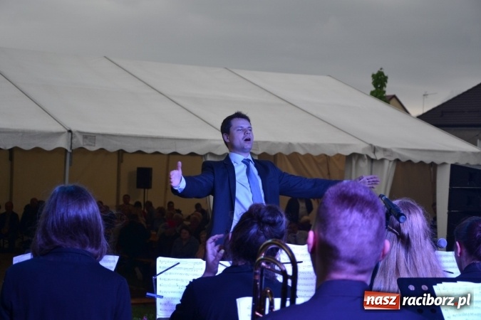 Zdjęcie w galerii na portalu naszraciborz.pl: Orkiestry dęte po raz piąty zagrały w Tworkowie  wiadomości z regionu