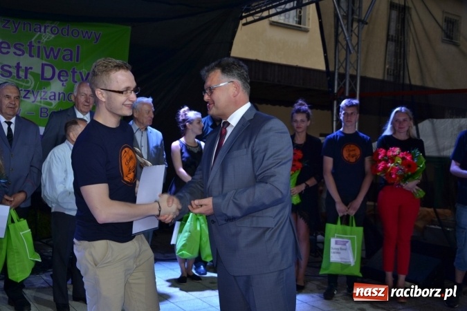 Zdjęcie w galerii na portalu naszraciborz.pl: Orkiestry dęte po raz piąty zagrały w Tworkowie  wiadomości z regionu