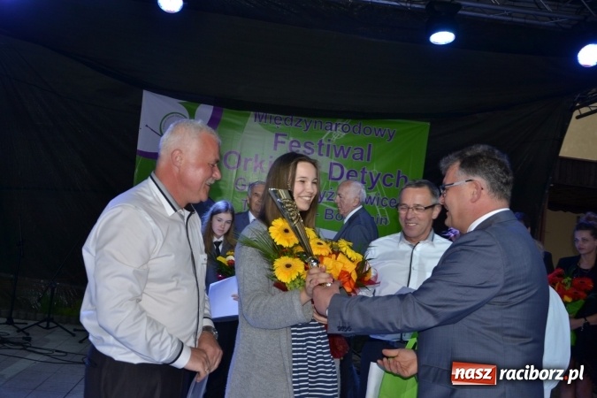 Zdjęcie w galerii na portalu naszraciborz.pl: Orkiestry dęte po raz piąty zagrały w Tworkowie  wiadomości z regionu