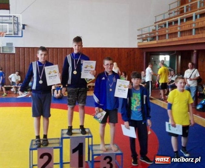 Zdjęcie w galerii na portalu naszraciborz.pl: Udany start zapaśników Unii Racibórz na zawodach w Krnowie wiadomości z regionu