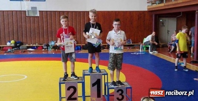 Zdjęcie w galerii na portalu naszraciborz.pl: Udany start zapaśników Unii Racibórz na zawodach w Krnowie wiadomości z regionu
