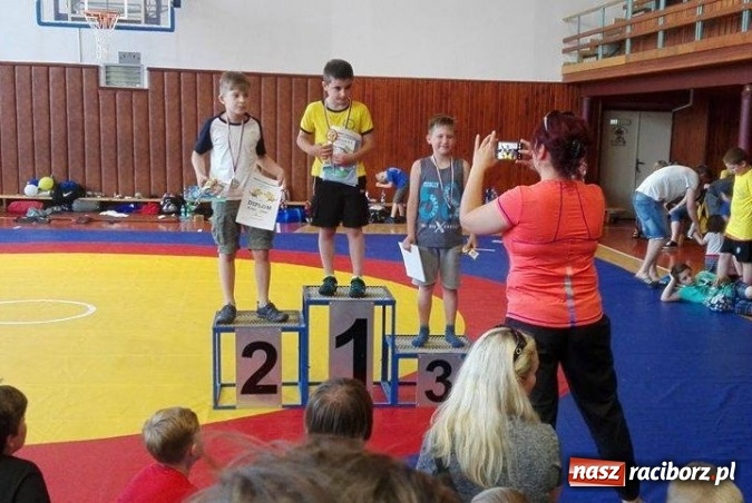 Zdjęcie w galerii na portalu naszraciborz.pl: Udany start zapaśników Unii Racibórz na zawodach w Krnowie wiadomości z regionu