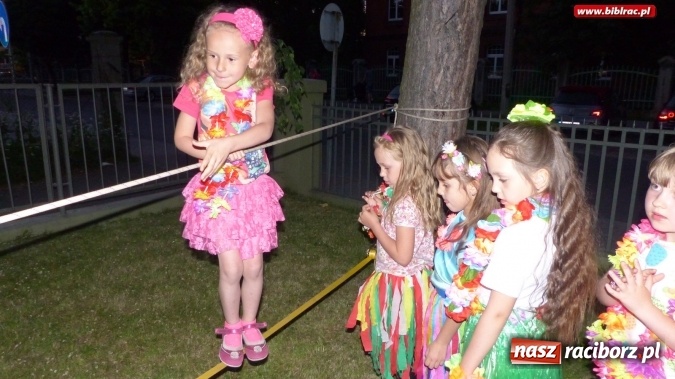 Zdjęcie w galerii na portalu naszraciborz.pl: W bibliotece jak na Hawajach  wiadomości z regionu