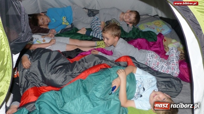 Zdjęcie w galerii na portalu naszraciborz.pl: W bibliotece jak na Hawajach  wiadomości z regionu