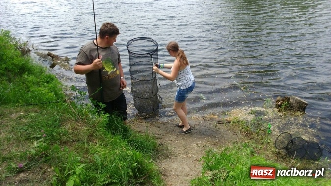 Zdjęcie w galerii na portalu naszraciborz.pl: Festyn wędkarski z okazji Dnia Dziecka wiadomości z regionu
