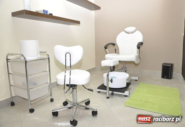 Zdjęcie w galerii na portalu naszraciborz.pl: Studio urody Glamour otwarte wiadomości z regionu