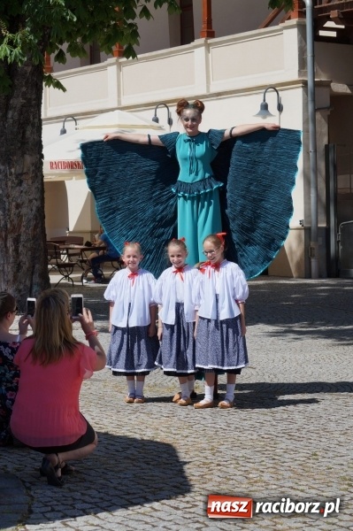 Zdjęcie w galerii na portalu naszraciborz.pl: Czym Nędza bogata! po raz czwarty na raciborskim zamku  wiadomości z regionu